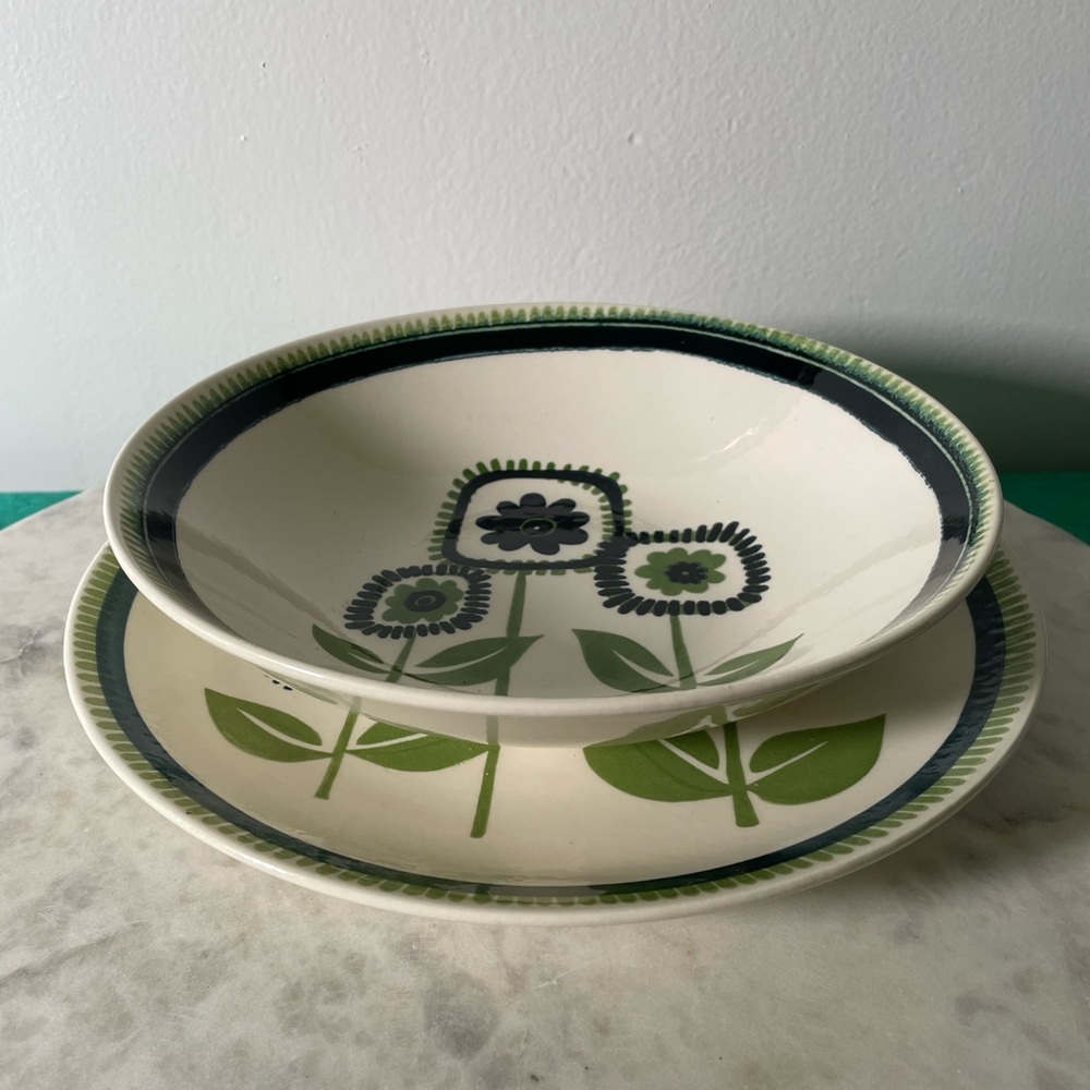 Vintage Royal China Cavalier Ironstone Bowl and Plate - Triple Treat Pattern - Picture 4 of 7